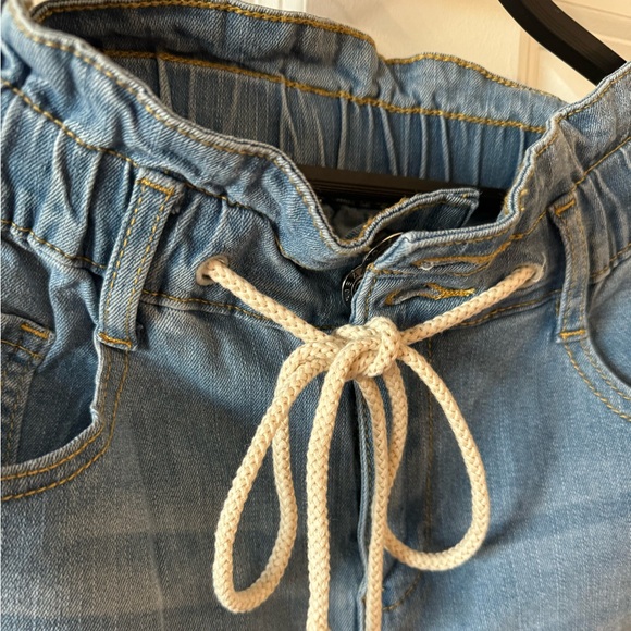 Wide leg jeans with stretchy waistband and tie, size medium (8-10) - Picture 2 of 3